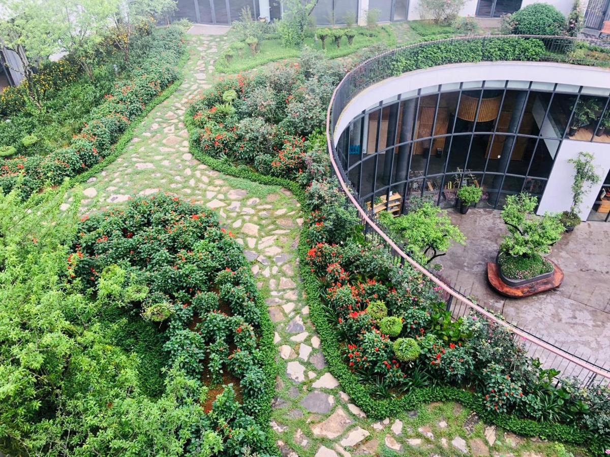 Pao'S Sapa Leisure Hotel Экстерьер фото The rooftop garden