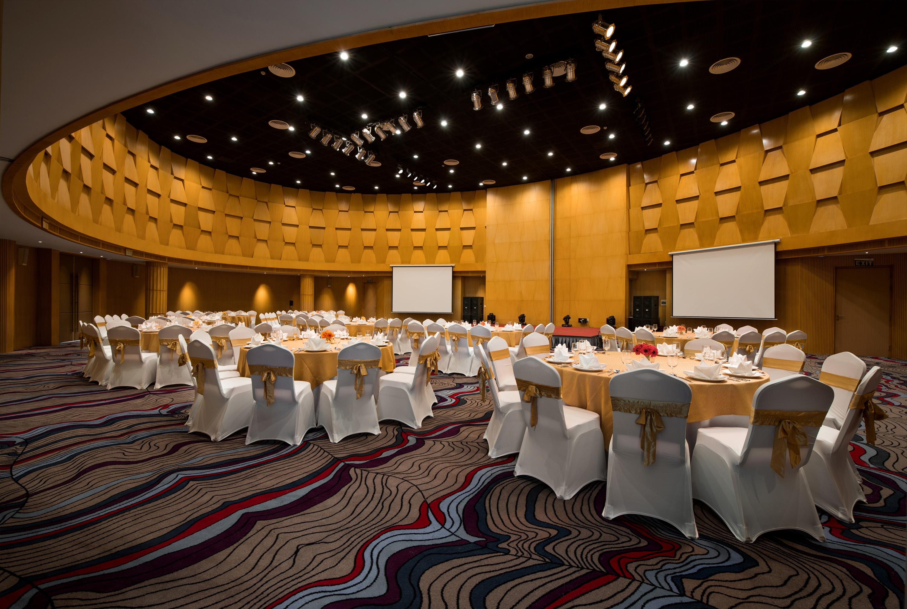 Pao'S Sapa Leisure Hotel Экстерьер фото The ballroom