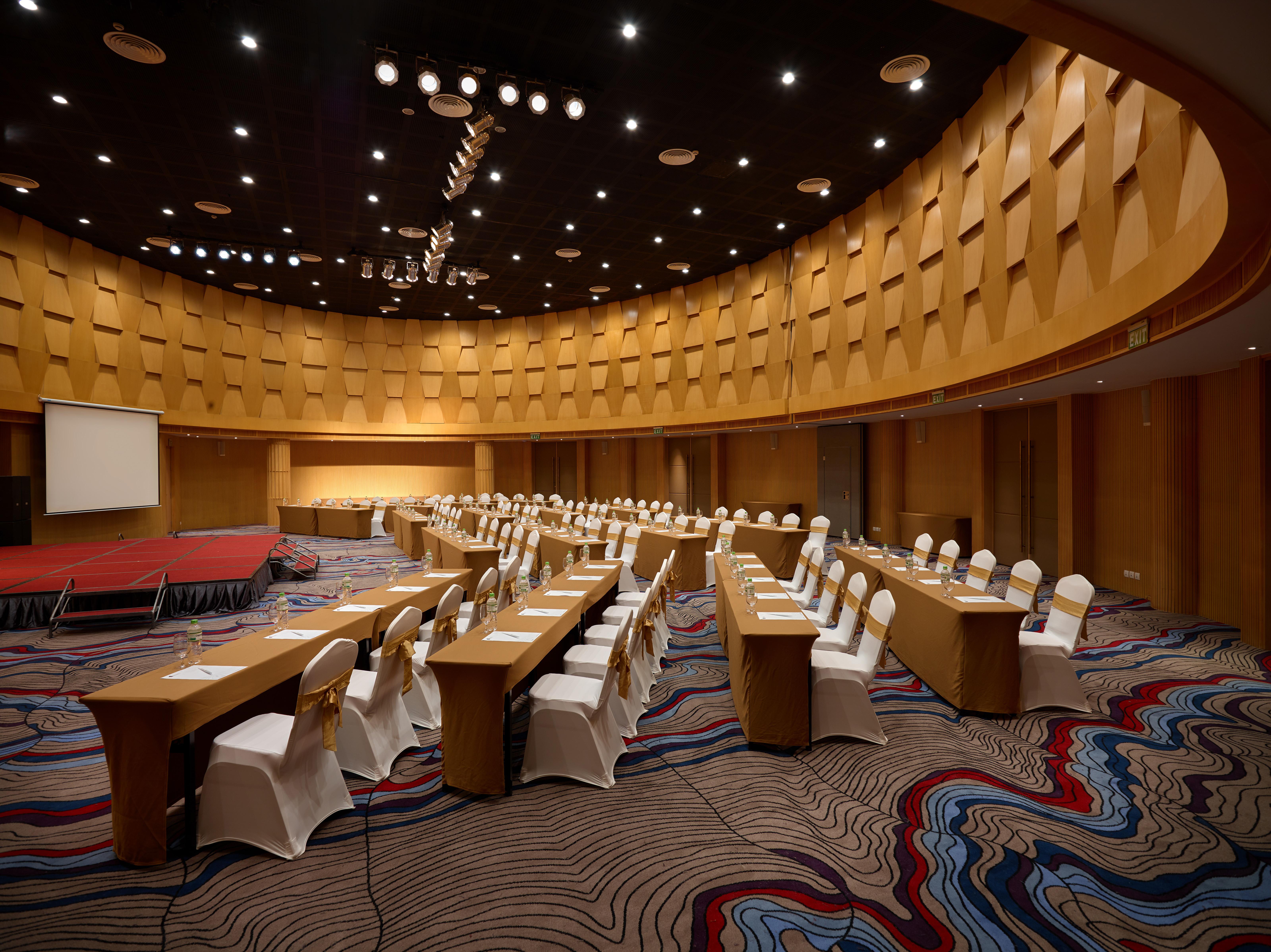 Pao'S Sapa Leisure Hotel Экстерьер фото The meeting room of the 13th Party Congress